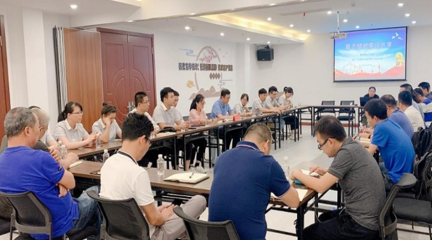 政企同心共克時(shí)艱 飛友黨支部參加黨日共學(xué)活動(dòng)聚焦玩具技術(shù)開(kāi)發(fā)與銷(xiāo)售